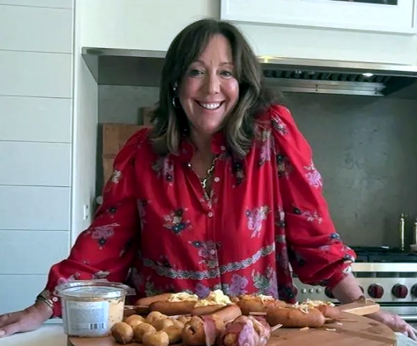 Elizabeth Heiskell is famous for her chicken salad, so much Kroger has added her line to their stores in the Southeast.